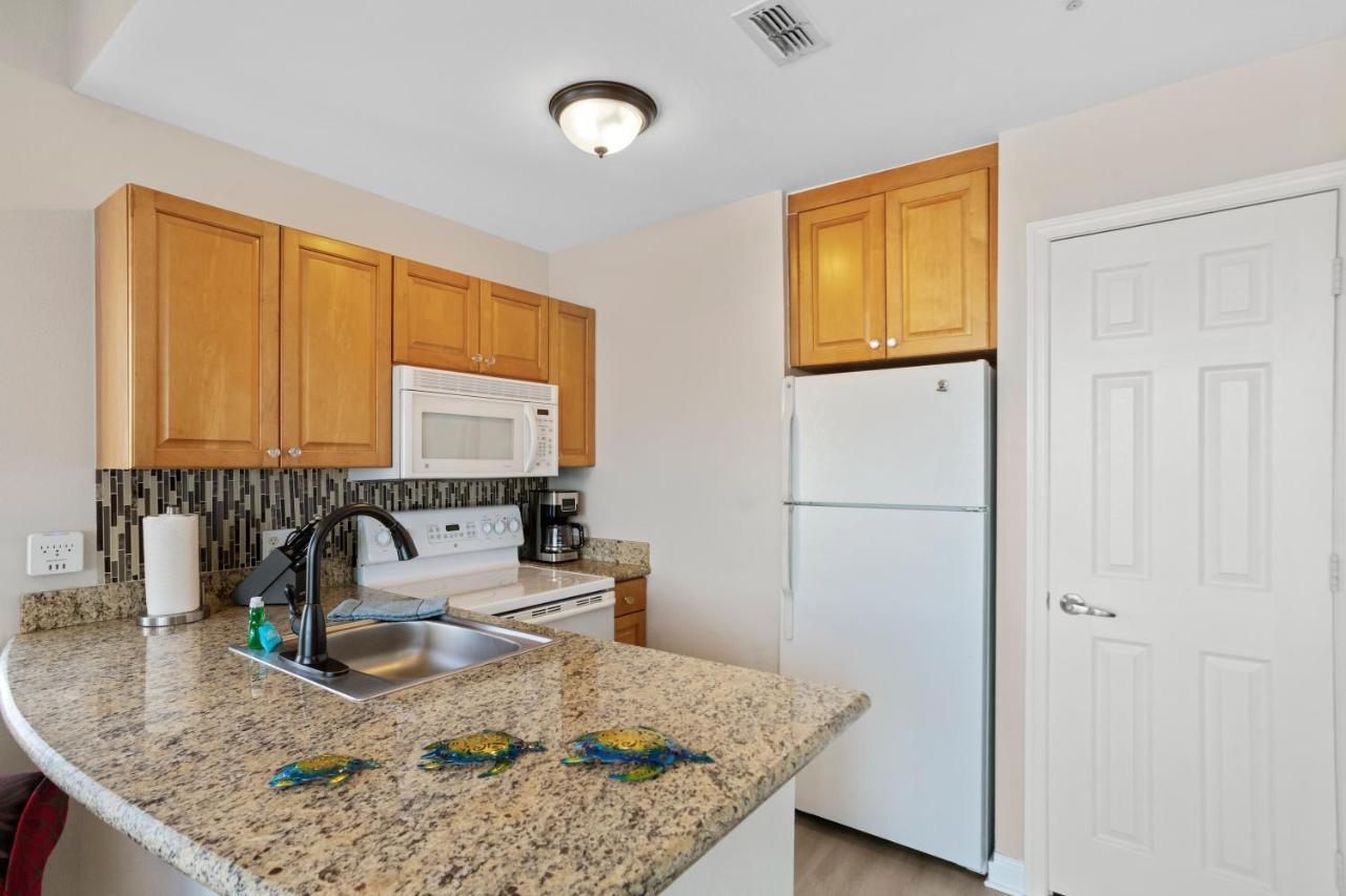 Oceanfront Luxury Condo! Mins To Beach! Rum Bar Next Door! Sint-Petersburg Buitenkant foto