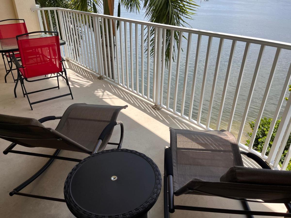 Oceanfront Luxury Condo! Mins To Beach! Rum Bar Next Door! Sint-Petersburg Buitenkant foto