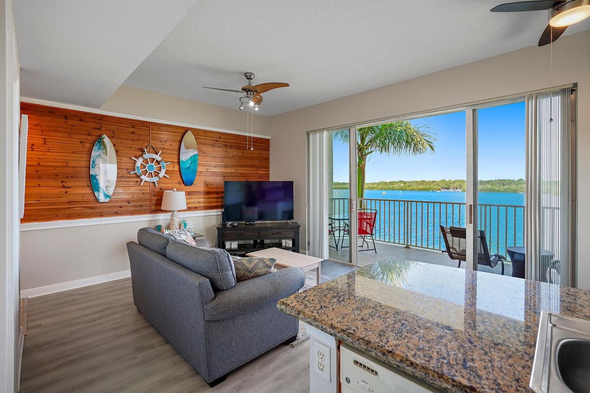 Oceanfront Luxury Condo! Mins To Beach! Rum Bar Next Door! Sint-Petersburg Buitenkant foto